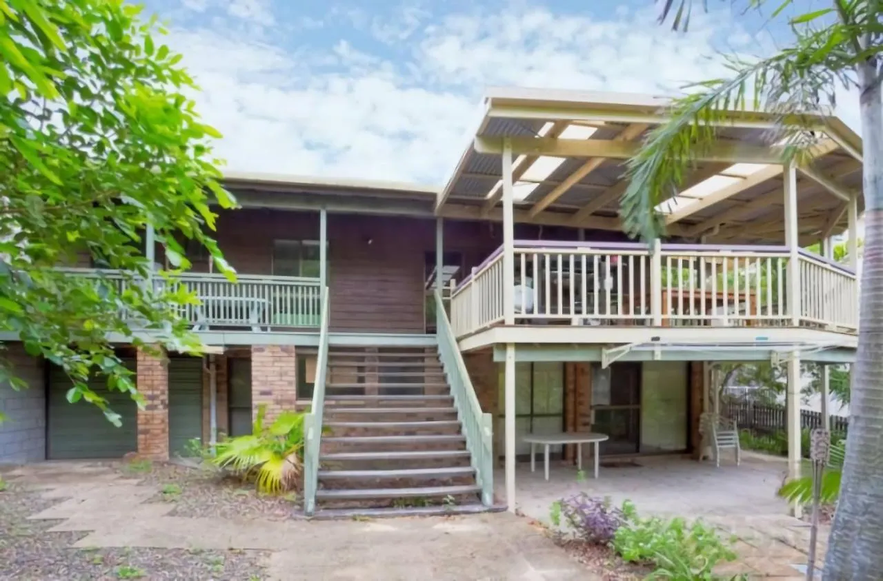 33 Cooloola Drive Rainbow Beach 0*,